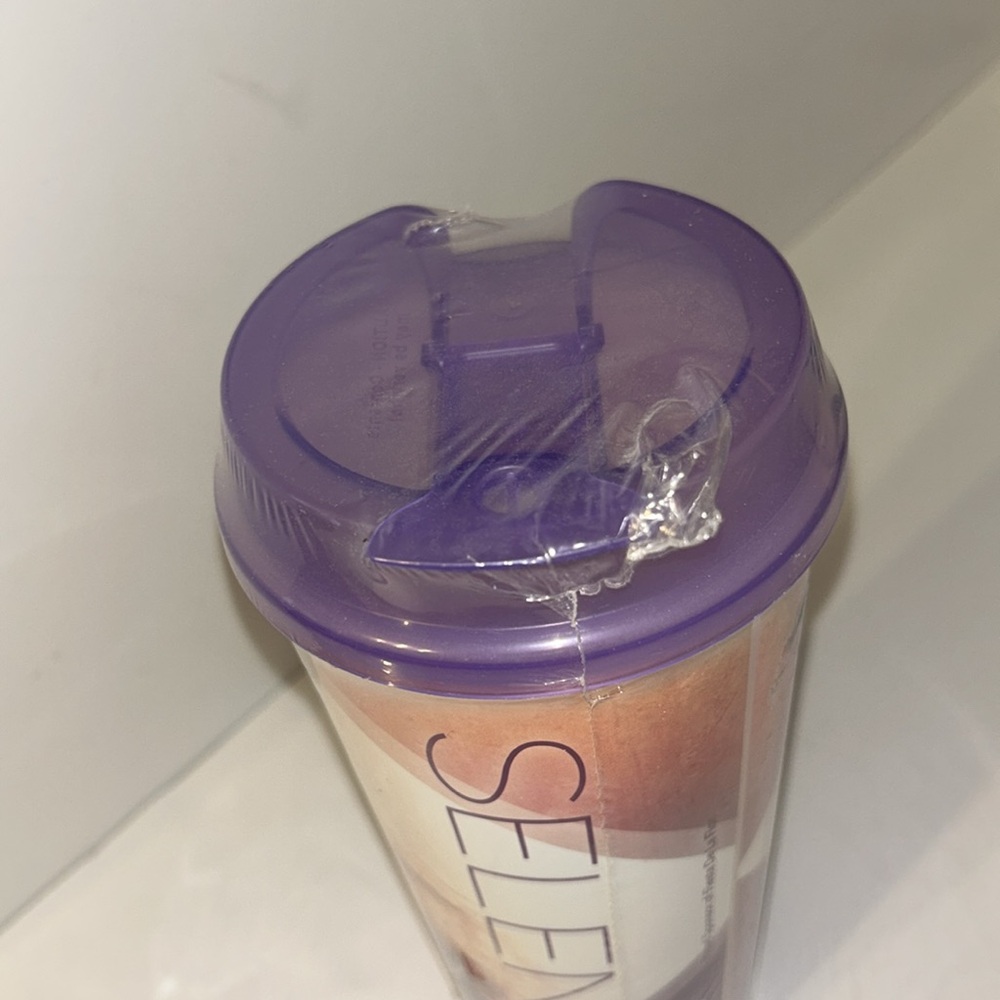 NEW UNOPENED collectible Selina commemorative cup whirley brand - Picture 3 of 4